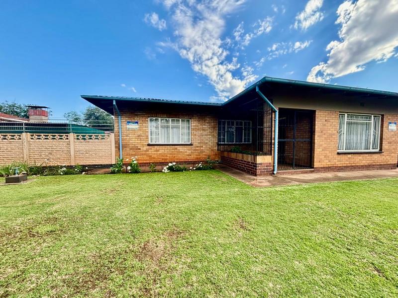 3 Bedroom Property for Sale in Vanderbijlpark CW 1 Gauteng