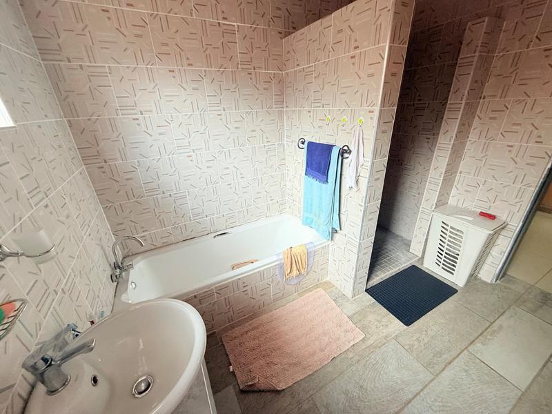 3 Bedroom Property for Sale in Vanderbijlpark CW 1 Gauteng