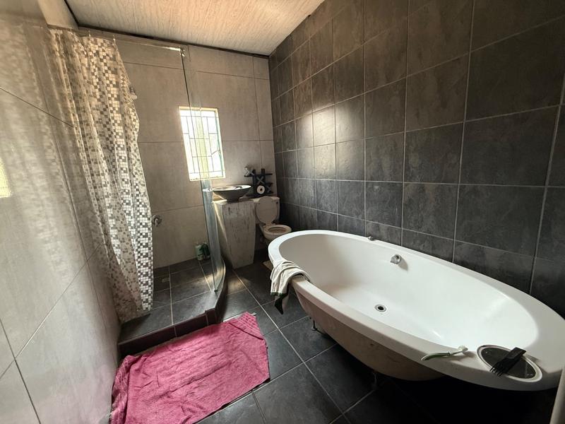 3 Bedroom Property for Sale in Vanderbijlpark CW Gauteng