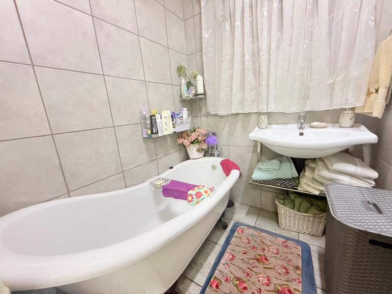 8 Bedroom Property for Sale in Vanderbijlpark CW Gauteng