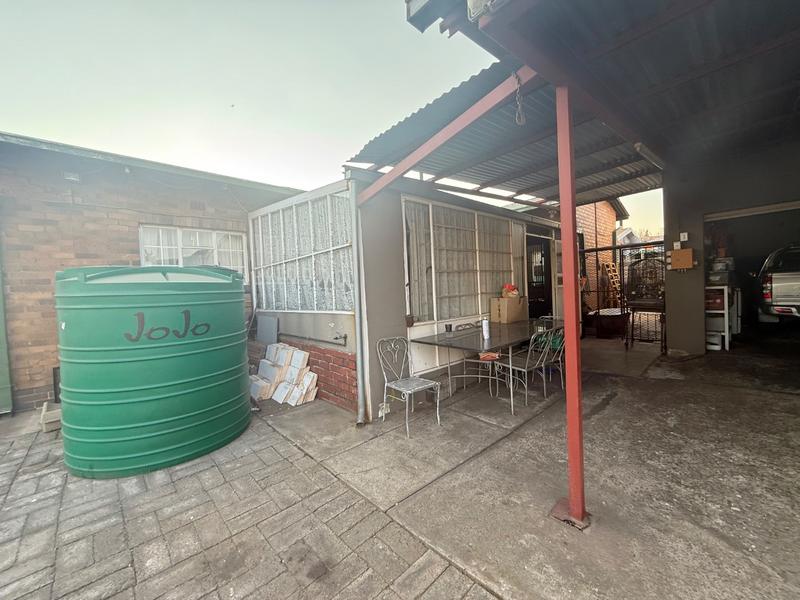 8 Bedroom Property for Sale in Vanderbijlpark CW Gauteng