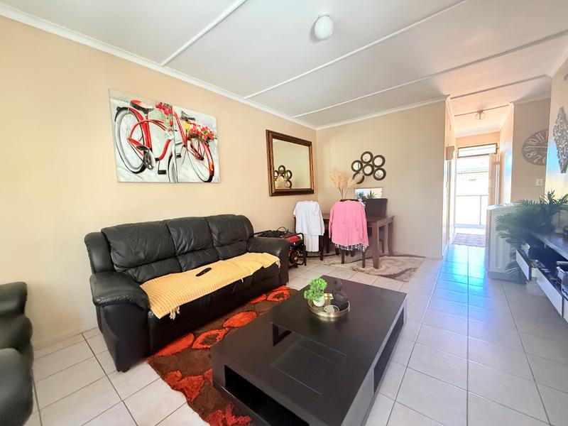 2 Bedroom Property for Sale in Vanderbijlpark CW Gauteng