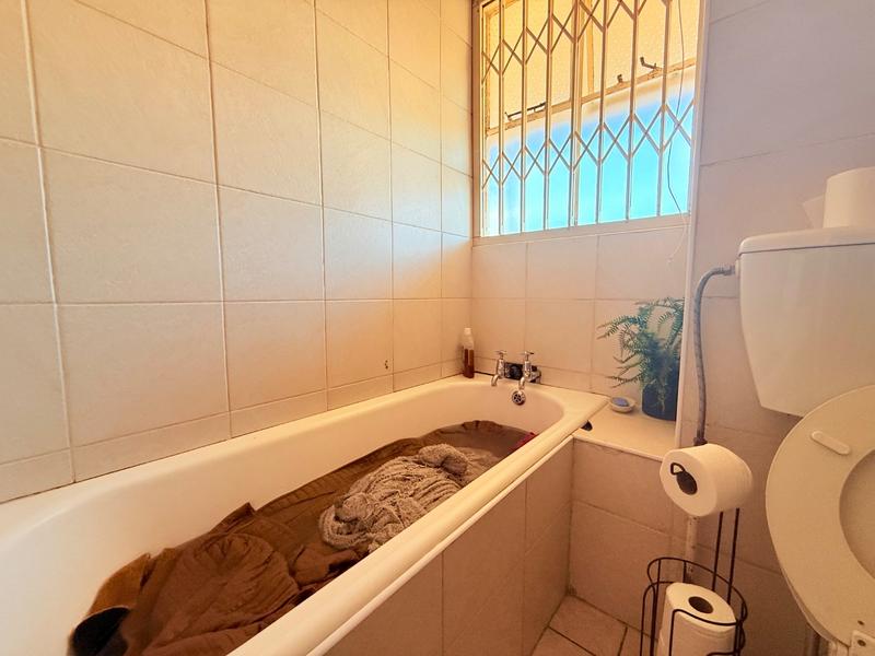 2 Bedroom Property for Sale in Vanderbijlpark CW Gauteng