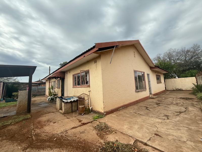 4 Bedroom Property for Sale in Vanderbijlpark CW Gauteng