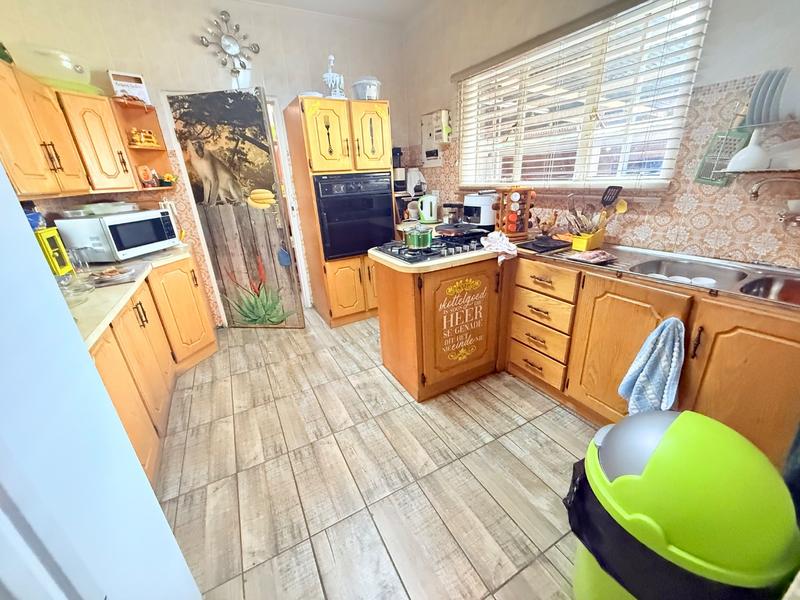 4 Bedroom Property for Sale in Vanderbijlpark CW Gauteng