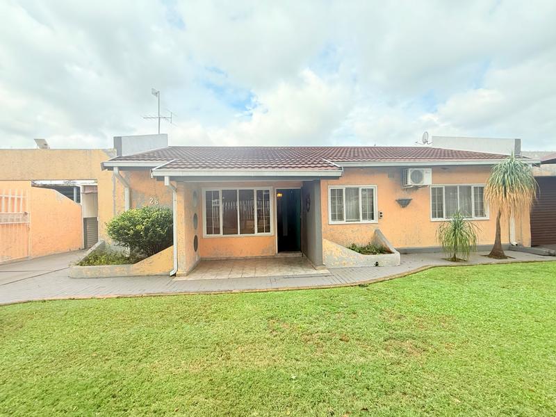 4 Bedroom Property for Sale in Vanderbijlpark CW Gauteng
