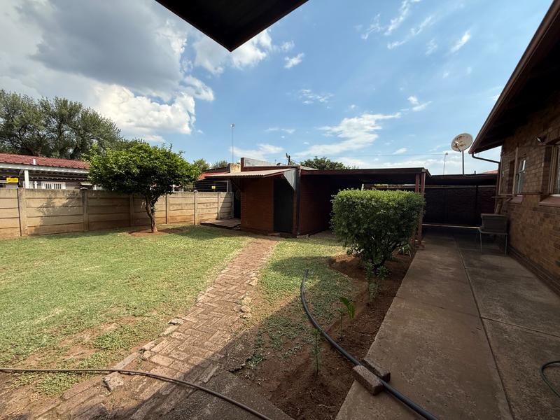 3 Bedroom Property for Sale in Vanderbijlpark CW Gauteng