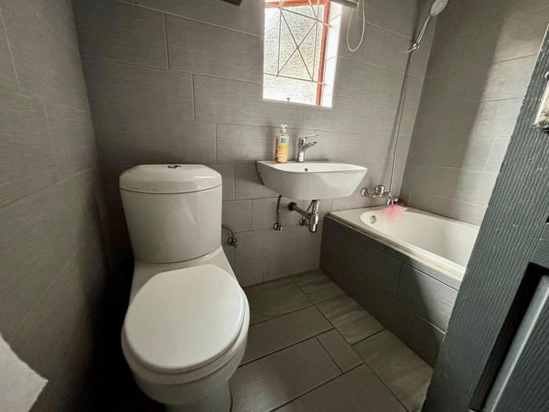 3 Bedroom Property for Sale in Vanderbijlpark CW Gauteng
