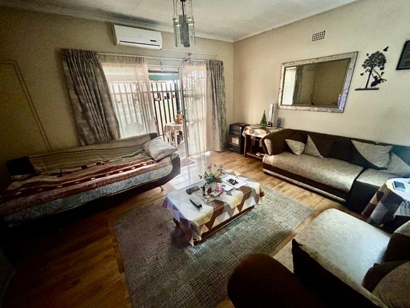 2 Bedroom Property for Sale in Vanderbijlpark CW Gauteng