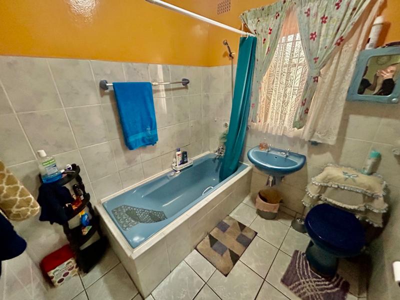 2 Bedroom Property for Sale in Vanderbijlpark CW Gauteng