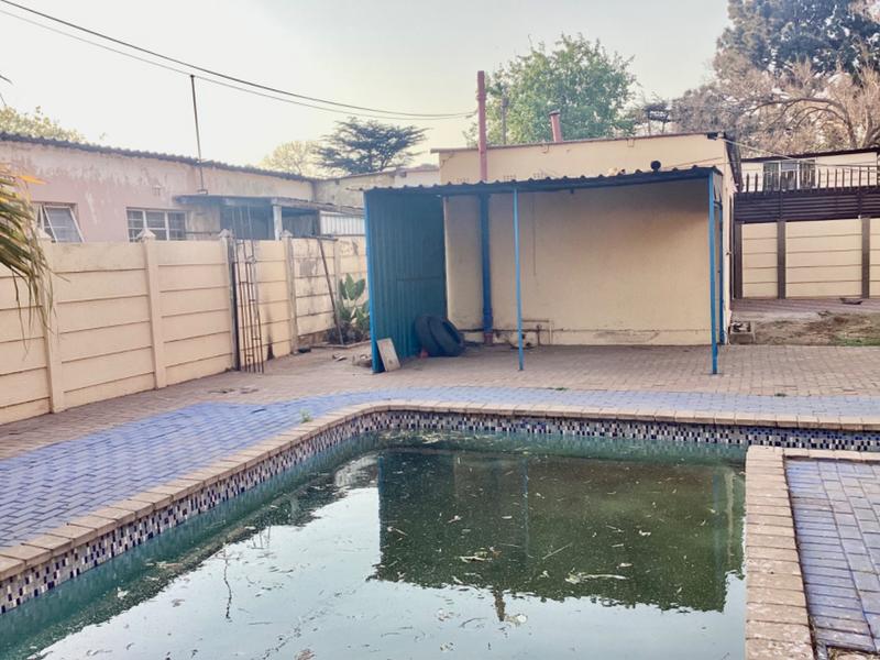 4 Bedroom Property for Sale in Vanderbijlpark CW Gauteng