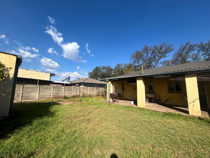 3 Bedroom Property for Sale in Vanderbijlpark CW Gauteng