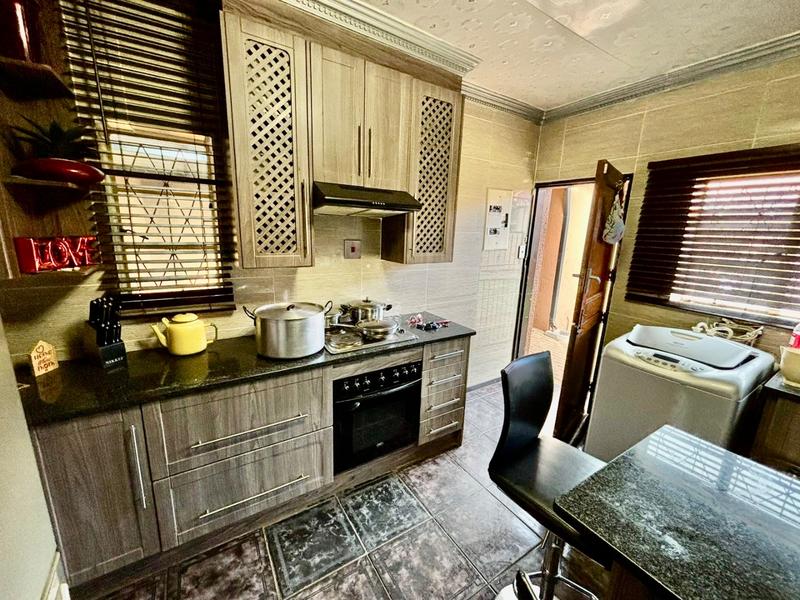 3 Bedroom Property for Sale in Vanderbijlpark CW Gauteng