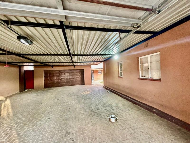 3 Bedroom Property for Sale in Vanderbijlpark CW Gauteng