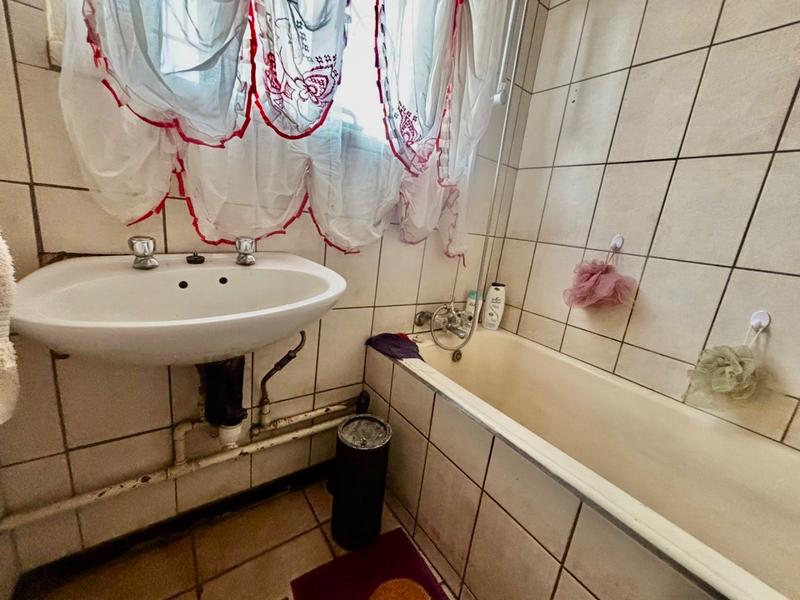 3 Bedroom Property for Sale in Vanderbijlpark CW Gauteng