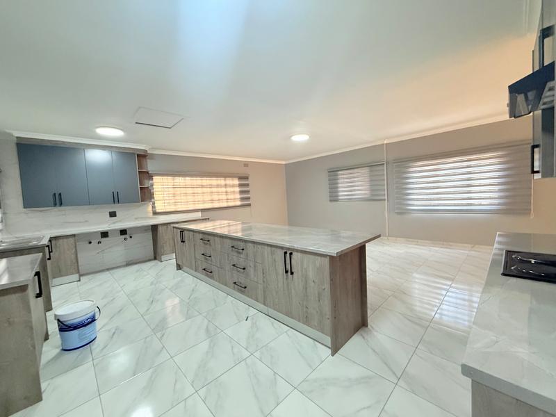 4 Bedroom Property for Sale in Vanderbijlpark CW 3 Gauteng