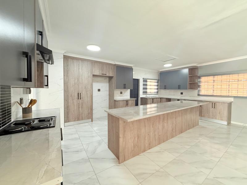 4 Bedroom Property for Sale in Vanderbijlpark CW 3 Gauteng