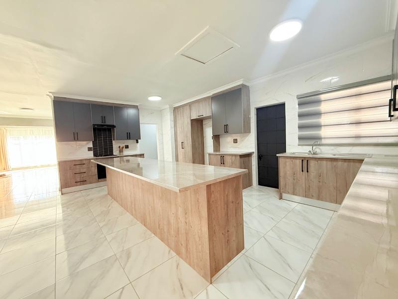 4 Bedroom Property for Sale in Vanderbijlpark CW 3 Gauteng