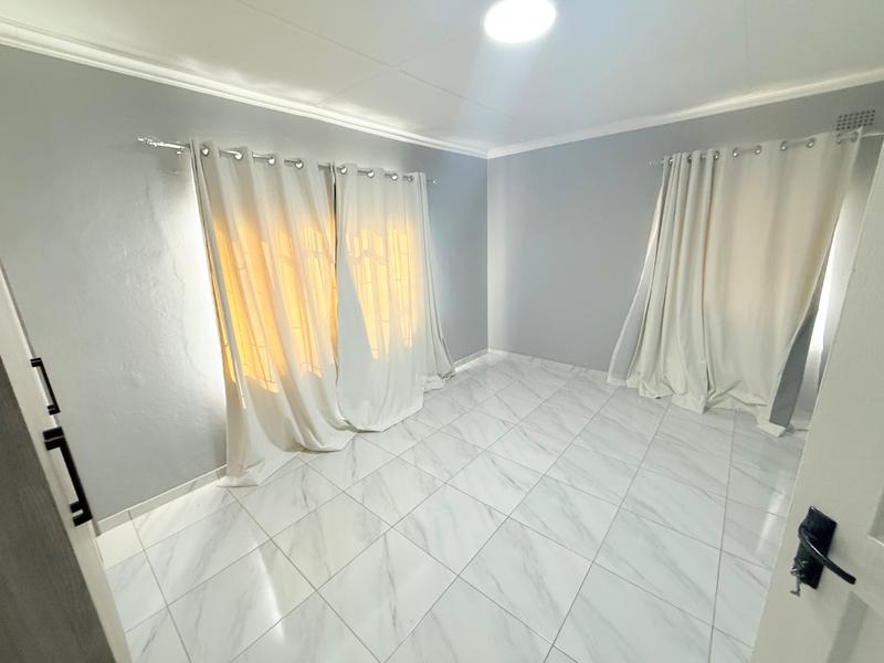 4 Bedroom Property for Sale in Vanderbijlpark CW 3 Gauteng
