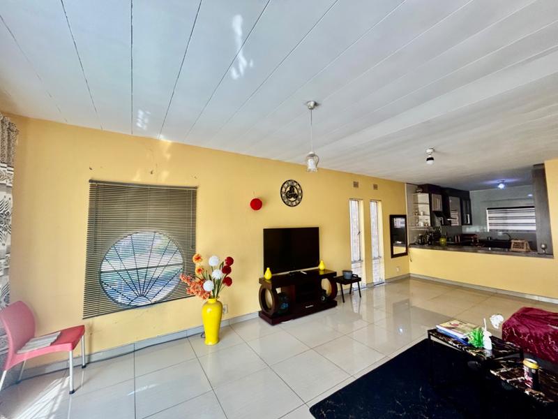 2 Bedroom Property for Sale in Vanderbijlpark CW 3 Gauteng