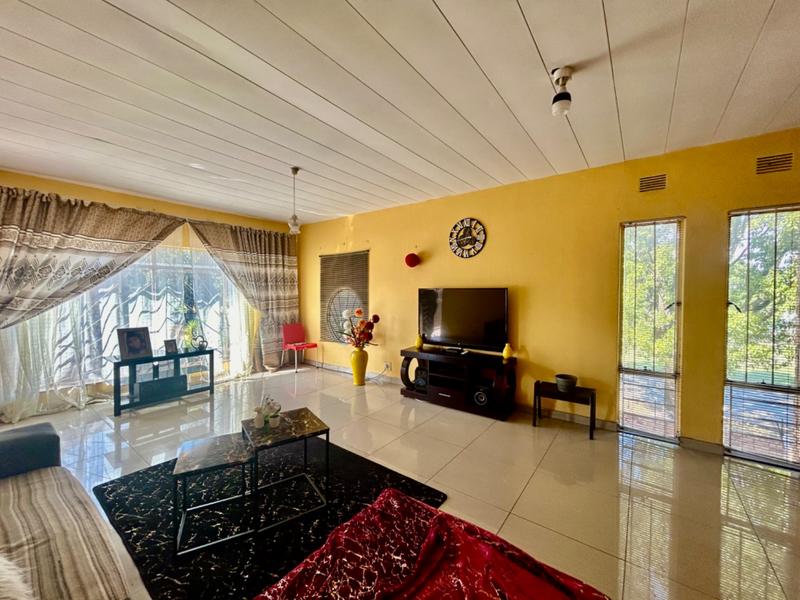 2 Bedroom Property for Sale in Vanderbijlpark CW 3 Gauteng