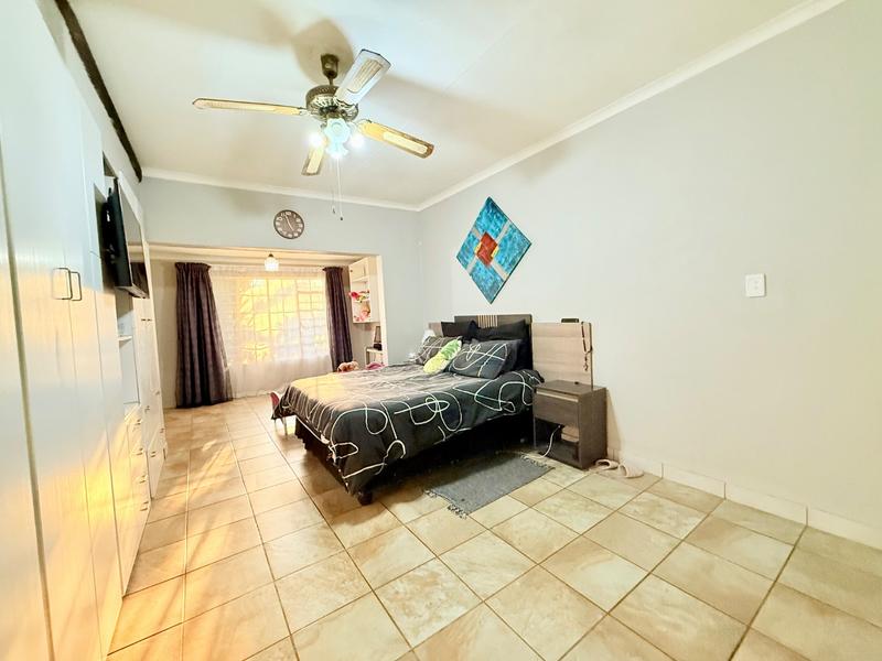 4 Bedroom Property for Sale in Vanderbijlpark CW 3 Gauteng