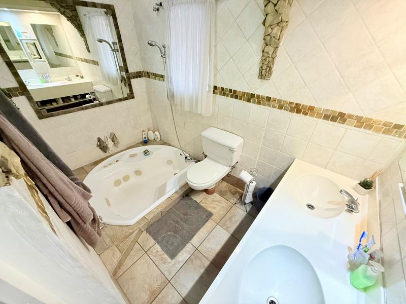 4 Bedroom Property for Sale in Vanderbijlpark CW 3 Gauteng