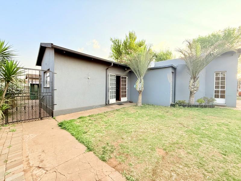 4 Bedroom Property for Sale in Vanderbijlpark CW 3 Gauteng