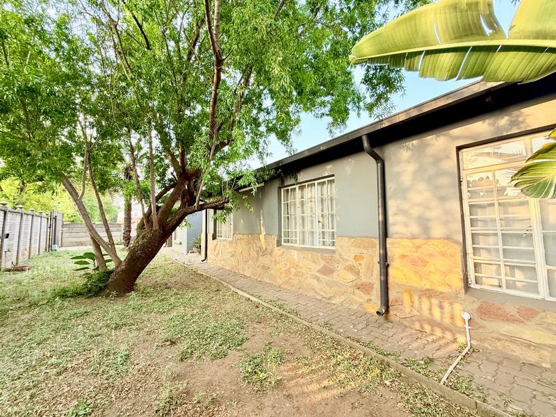 4 Bedroom Property for Sale in Vanderbijlpark CW 3 Gauteng