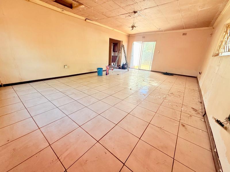 4 Bedroom Property for Sale in Vanderbijlpark CW 3 Gauteng
