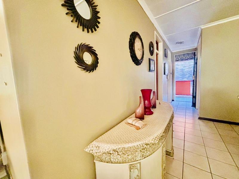 1 Bedroom Property for Sale in Vanderbijlpark CW 3 Gauteng