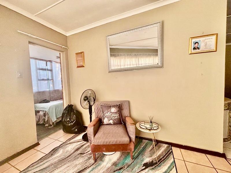 1 Bedroom Property for Sale in Vanderbijlpark CW 3 Gauteng