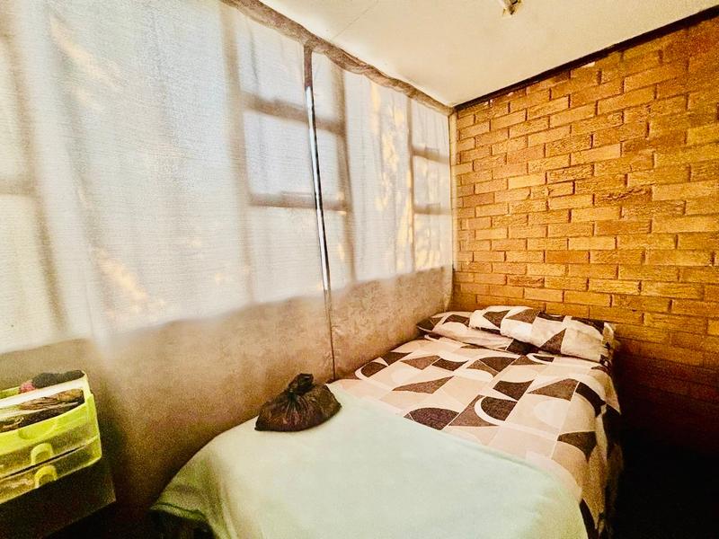 1 Bedroom Property for Sale in Vanderbijlpark CW 3 Gauteng