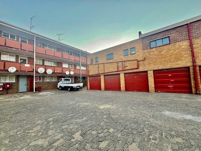 1 Bedroom Property for Sale in Vanderbijlpark CW 3 Gauteng