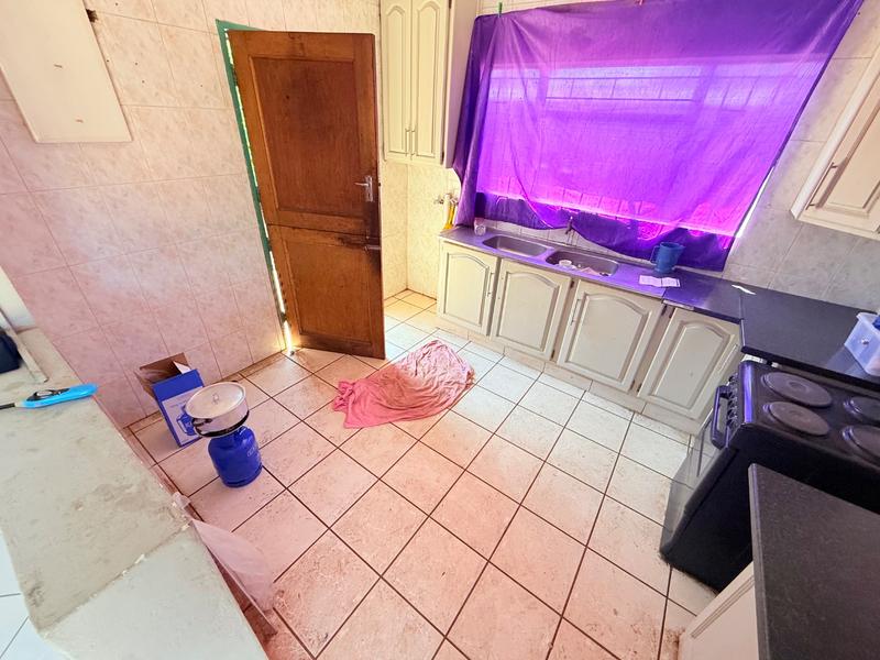 4 Bedroom Property for Sale in Vanderbijlpark CW 3 Gauteng