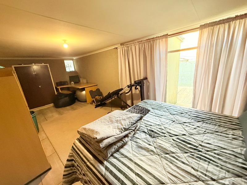 4 Bedroom Property for Sale in Vanderbijlpark CW 4 Gauteng