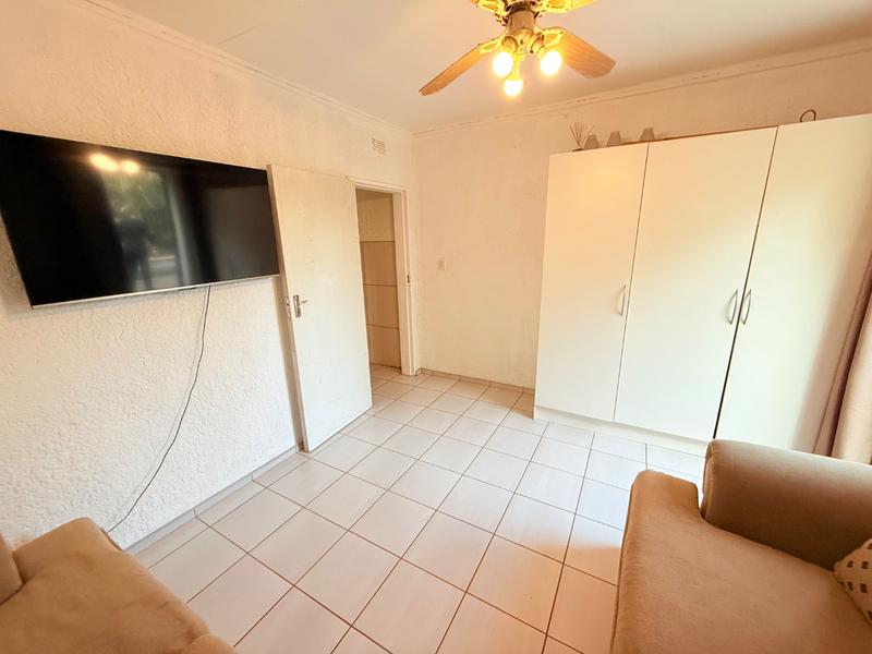 4 Bedroom Property for Sale in Vanderbijlpark CW 4 Gauteng