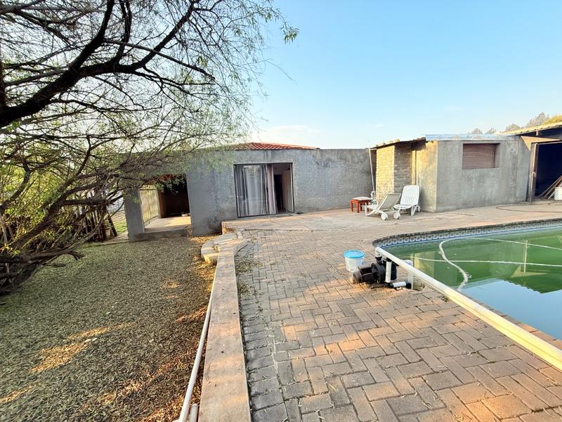 4 Bedroom Property for Sale in Vanderbijlpark CW 4 Gauteng
