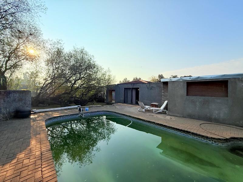 4 Bedroom Property for Sale in Vanderbijlpark CW 4 Gauteng