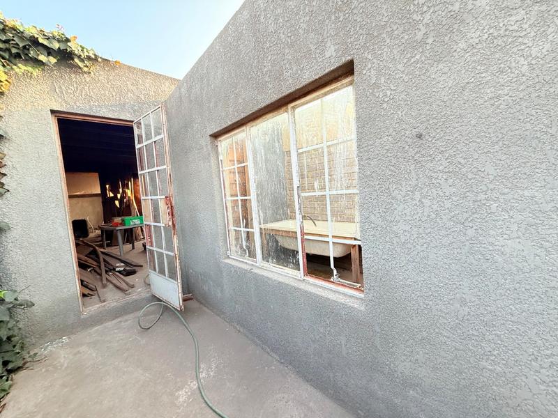 4 Bedroom Property for Sale in Vanderbijlpark CW 4 Gauteng