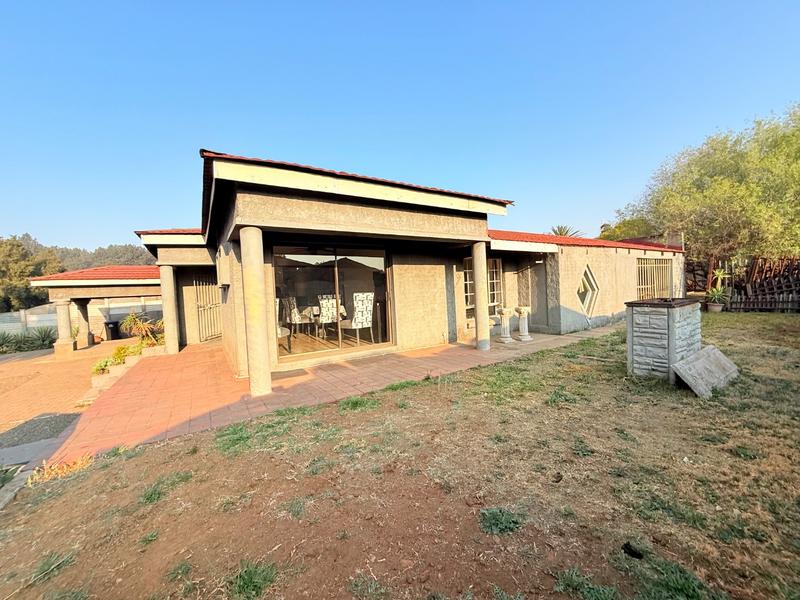 4 Bedroom Property for Sale in Vanderbijlpark CW 4 Gauteng