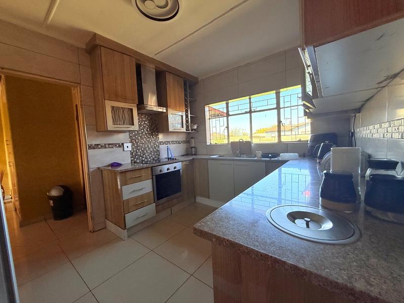 3 Bedroom Property for Sale in Vanderbijlpark CW 4 Gauteng