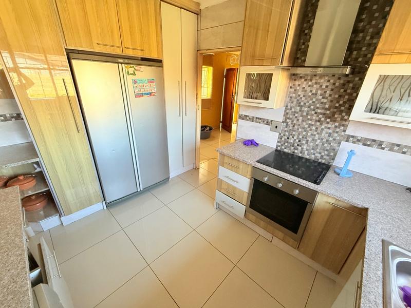 3 Bedroom Property for Sale in Vanderbijlpark CW 4 Gauteng