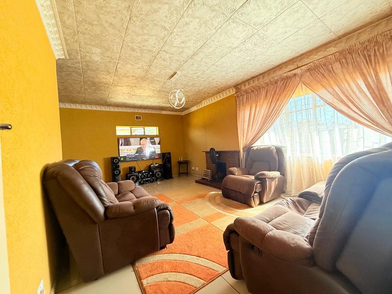3 Bedroom Property for Sale in Vanderbijlpark CW 4 Gauteng