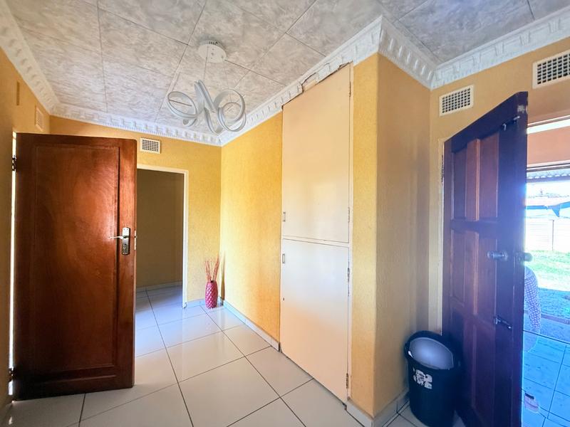 3 Bedroom Property for Sale in Vanderbijlpark CW 4 Gauteng