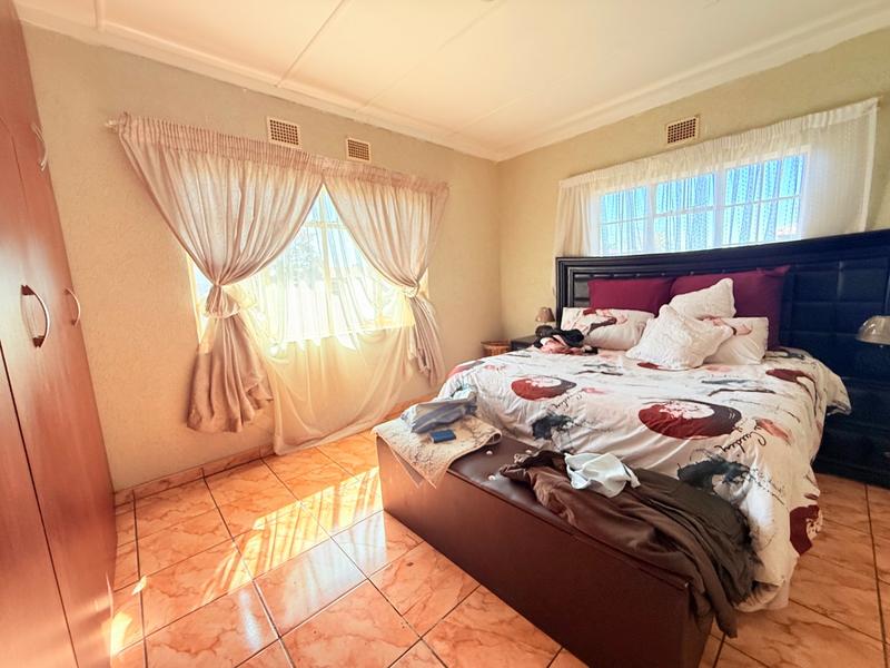 3 Bedroom Property for Sale in Vanderbijlpark CW 4 Gauteng