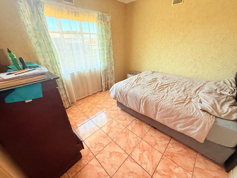3 Bedroom Property for Sale in Vanderbijlpark CW 4 Gauteng
