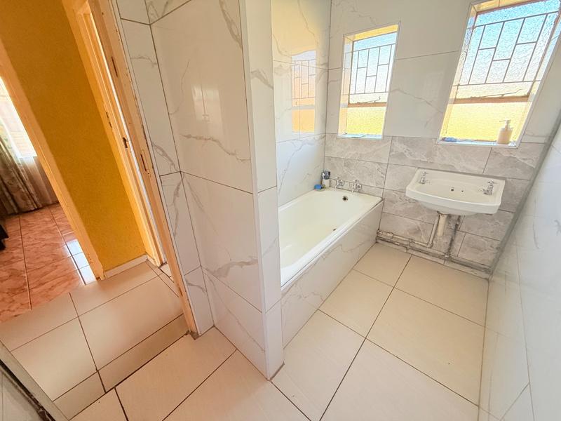 3 Bedroom Property for Sale in Vanderbijlpark CW 4 Gauteng