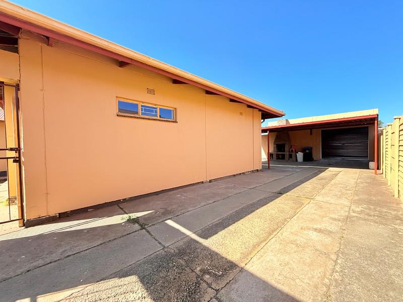 3 Bedroom Property for Sale in Vanderbijlpark CW 4 Gauteng