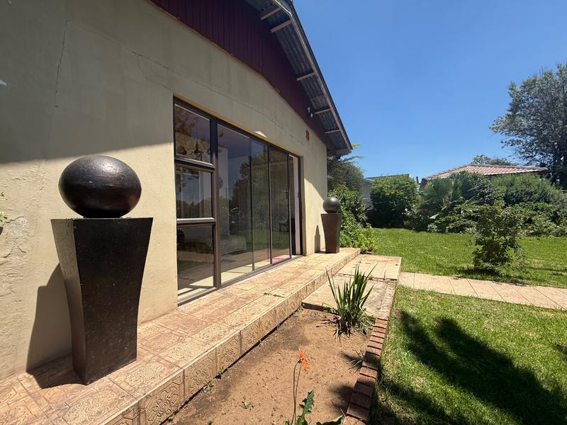 3 Bedroom Property for Sale in Vanderbijlpark CW 4 Gauteng